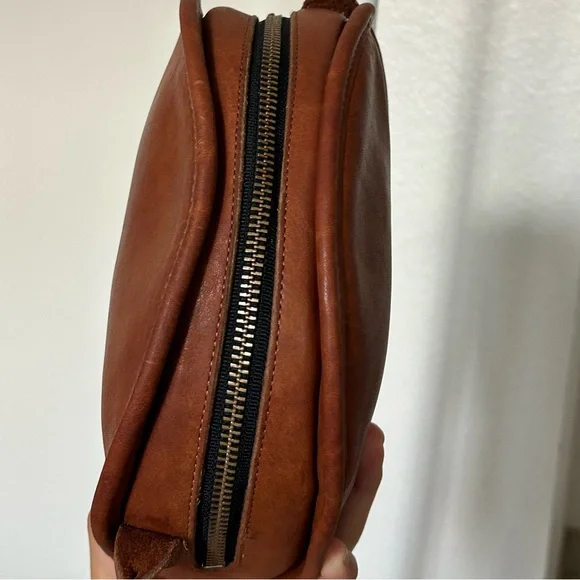 COACH Vintage Kimball Tan Leather Crossbody Bag Round - Picture 8 of 15